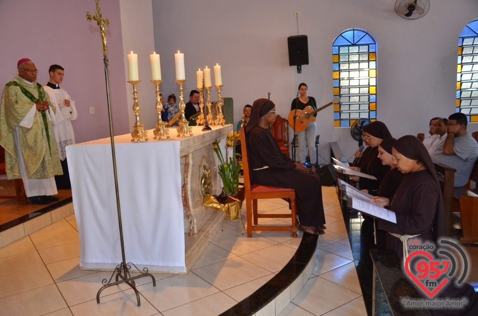 Fotos: Irmãs da Toca de Assis renovam votos