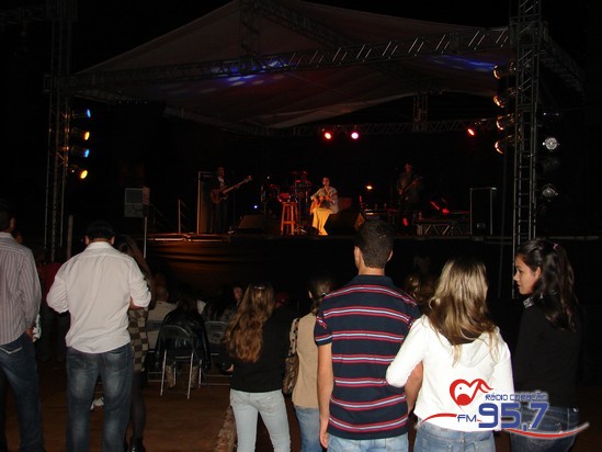 Festa Cristã anima três dias em Laguna Carapã