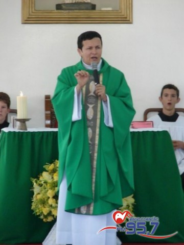 Festa Cristã anima três dias em Laguna Carapã