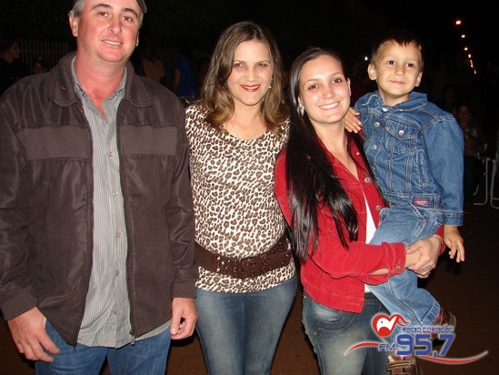 Festa Cristã anima três dias em Laguna Carapã