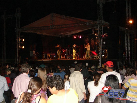 Festa Cristã anima três dias em Laguna Carapã