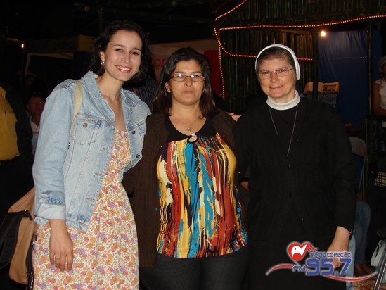 Festa Cristã anima três dias em Laguna Carapã