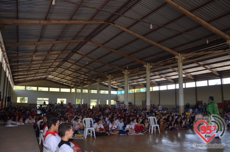 Fotos do Encontro Diocesano dos Coroinhas na Vila São Pedro