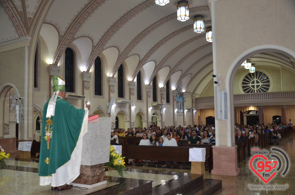 Missa do nascituro e bênção para as mulheres grávidas na Catedral