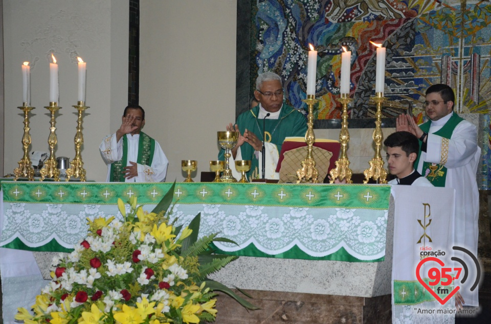 Missa do nascituro e bênção para as mulheres grávidas na Catedral