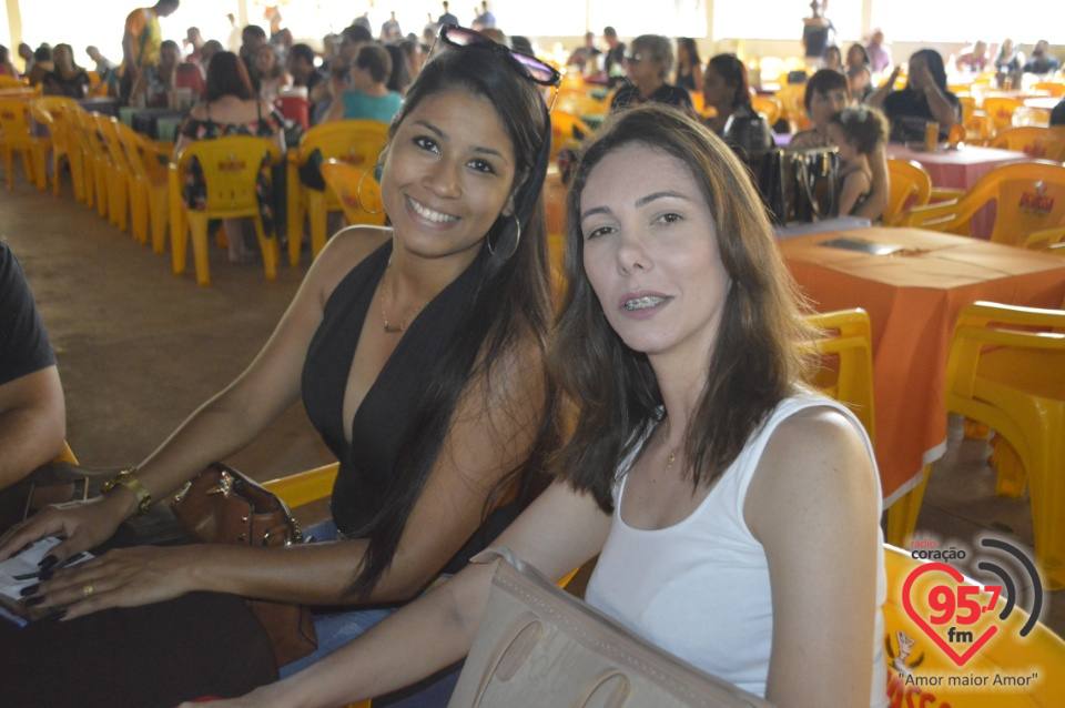 Fotos da 19ª FestSol no clube Indaiá em Dourados