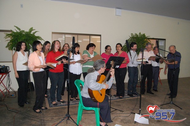 Paróquia São Carlos realiza 1ª Feira Bíblica