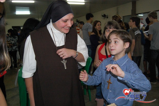 Paróquia São Carlos realiza 1ª Feira Bíblica