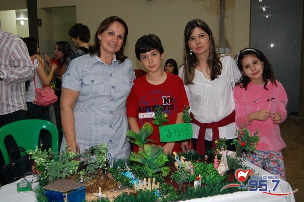 Paróquia São Carlos realiza 1ª Feira Bíblica