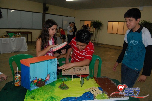 Paróquia São Carlos realiza 1ª Feira Bíblica