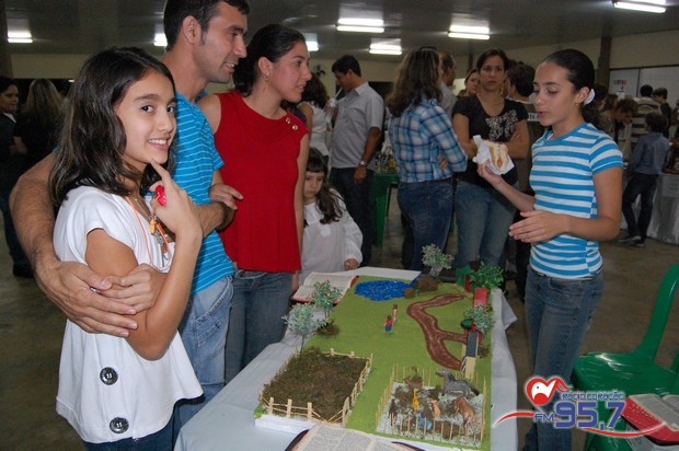 Paróquia São Carlos realiza 1ª Feira Bíblica