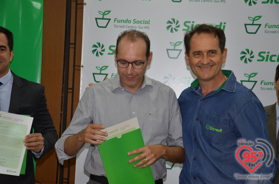 Sicredi Centro-Sul MS realiza entrega dos recursos do Fundo Social em Dourados/MS