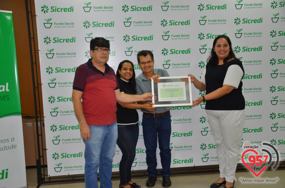 Sicredi Centro-Sul MS realiza entrega dos recursos do Fundo Social em Dourados/MS