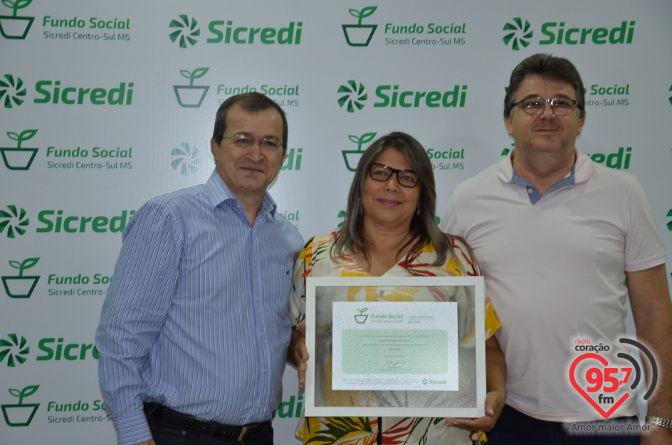 Sicredi Centro-Sul MS realiza entrega dos recursos do Fundo Social em Dourados/MS