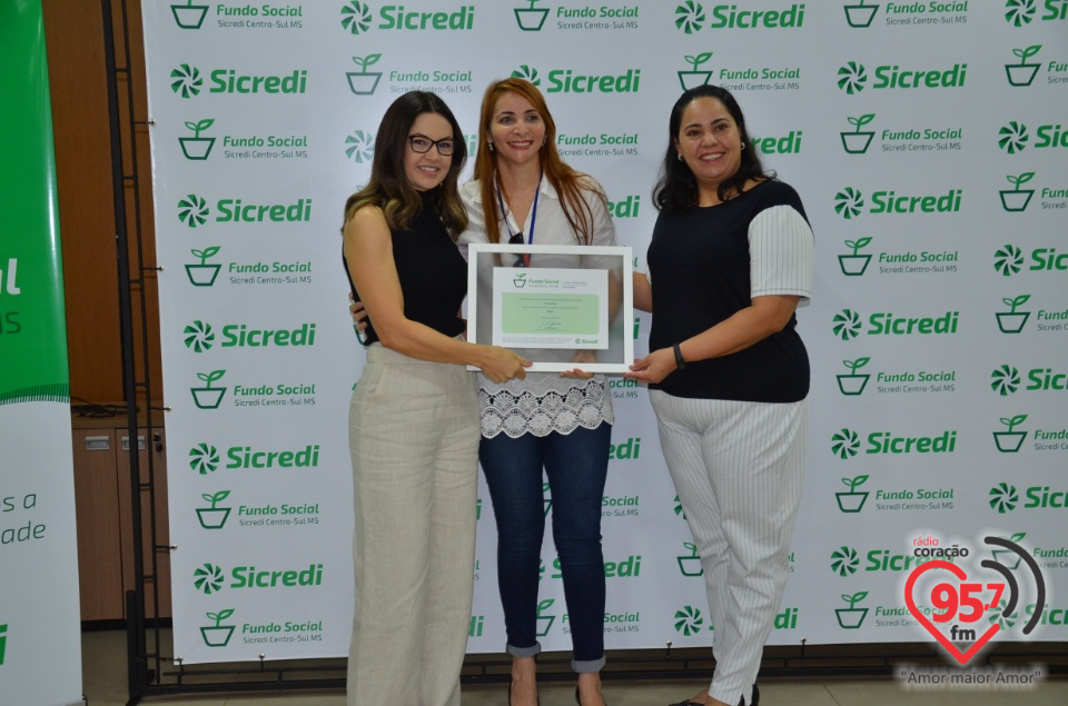 Sicredi Centro-Sul MS realiza entrega dos recursos do Fundo Social em Dourados/MS