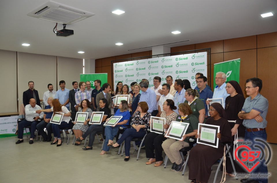 Sicredi Centro-Sul MS realiza entrega dos recursos do Fundo Social em Dourados/MS