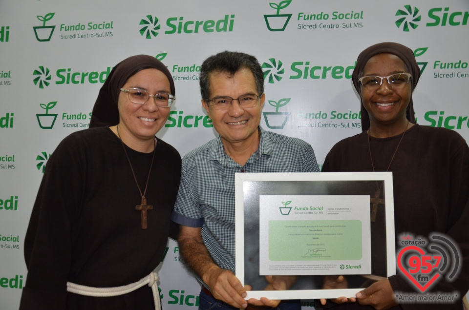 Sicredi Centro-Sul MS realiza entrega dos recursos do Fundo Social em Dourados/MS