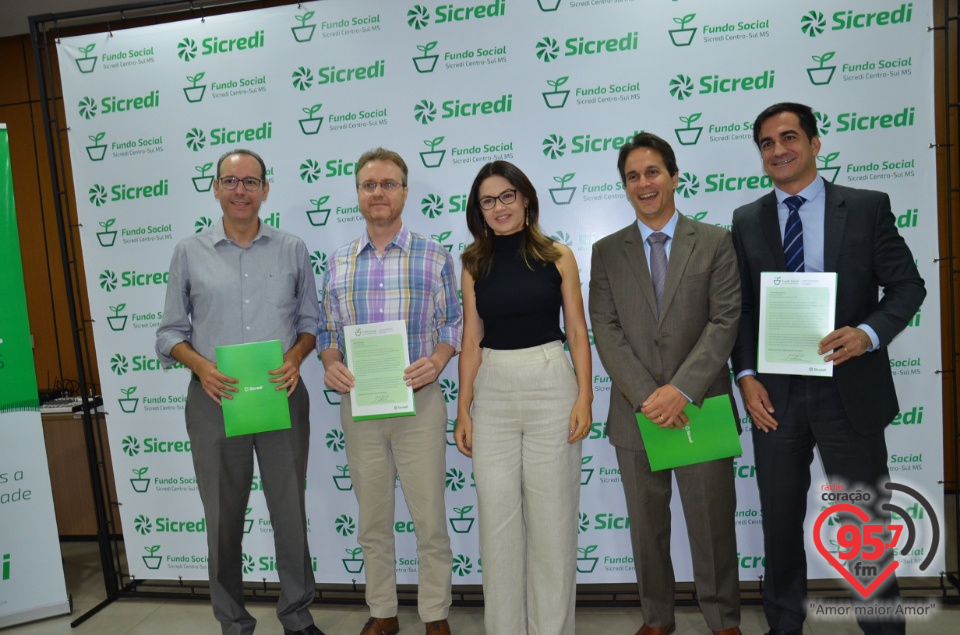 Sicredi Centro-Sul MS realiza entrega dos recursos do Fundo Social em Dourados/MS