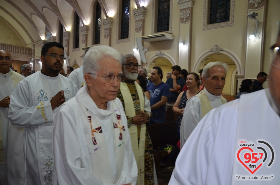 Missa em ação de graças pelos 20 anos de sacerdócio de Dom Henrique