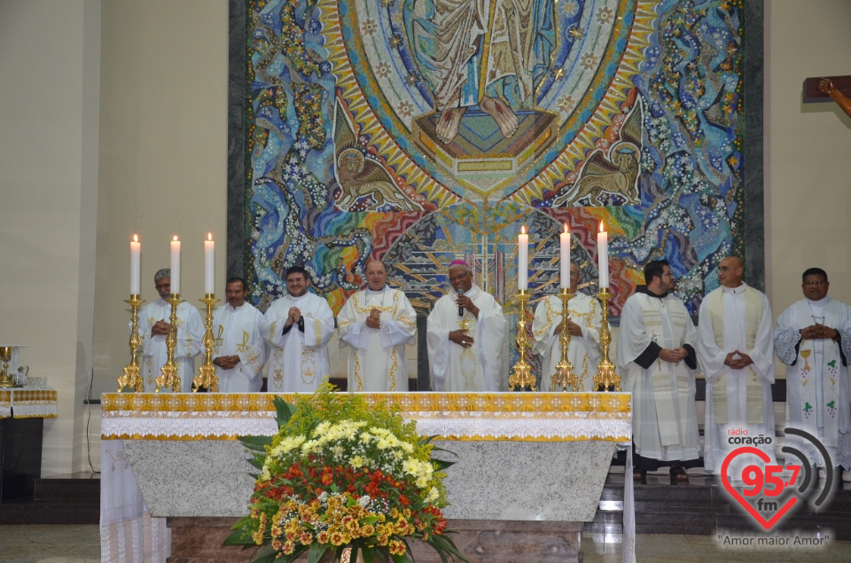 Missa em ação de graças pelos 20 anos de sacerdócio de Dom Henrique