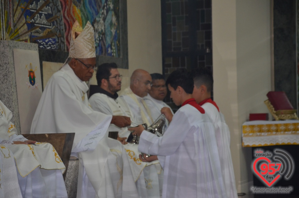 Missa em ação de graças pelos 20 anos de sacerdócio de Dom Henrique