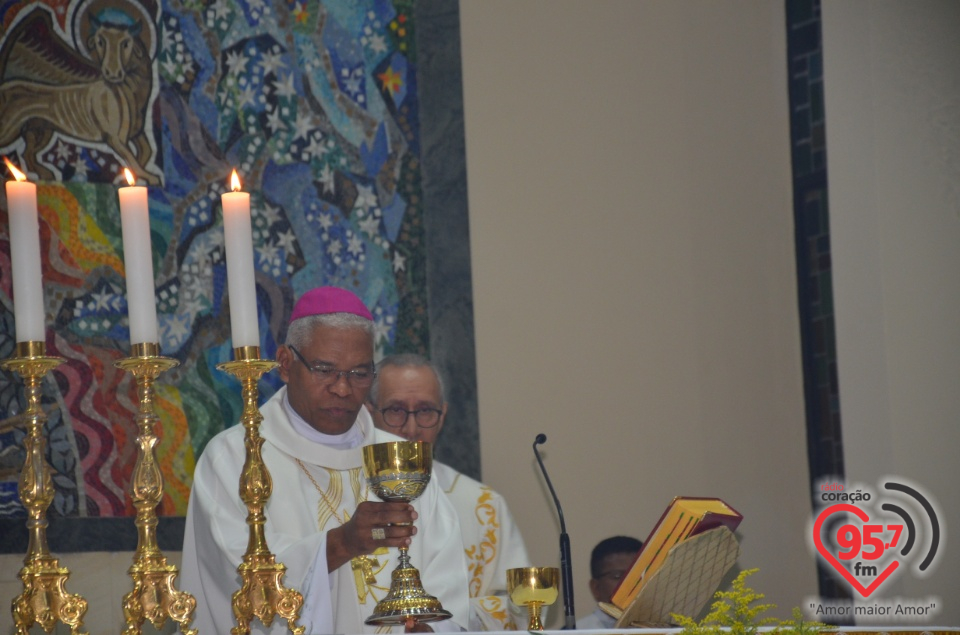 Missa em ação de graças pelos 20 anos de sacerdócio de Dom Henrique