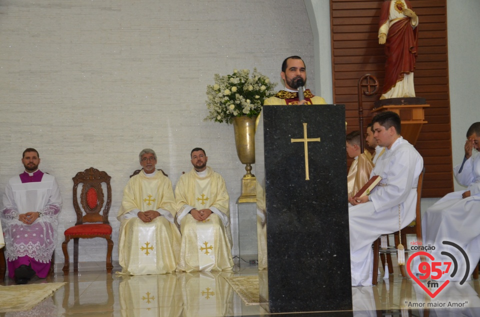 Missa de ordenação sacerdotal do Padre Leonardo