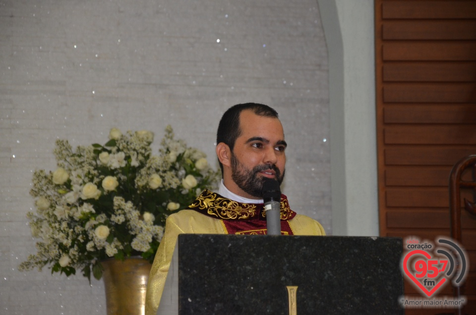 Missa de ordenação sacerdotal do Padre Leonardo