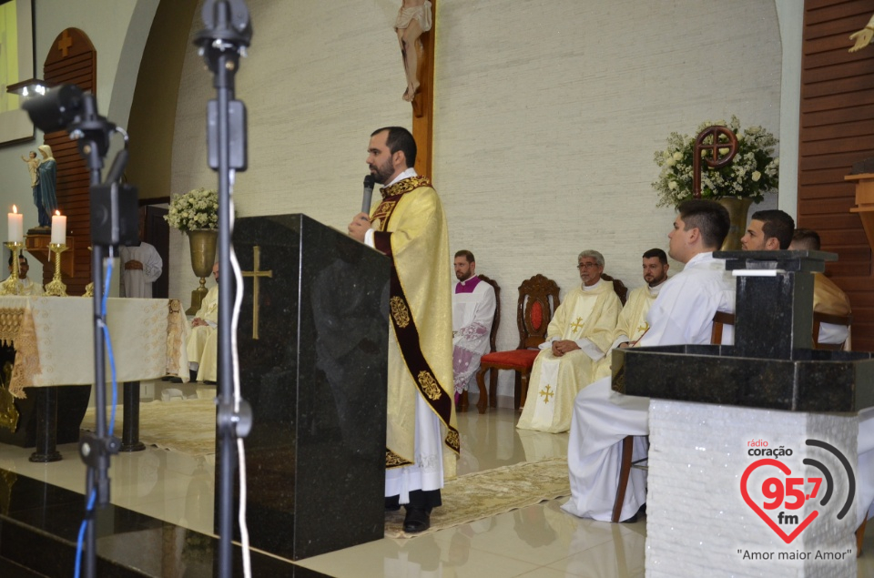 Missa de ordenação sacerdotal do Padre Leonardo