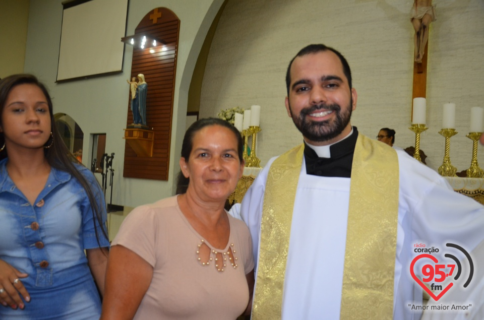 Missa de ordenação sacerdotal do Padre Leonardo