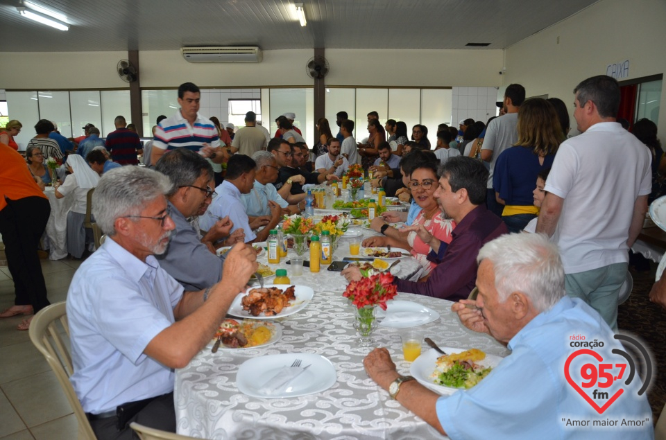 Missa e almoço marcam 4 anos de episcopado de Dom Henrique