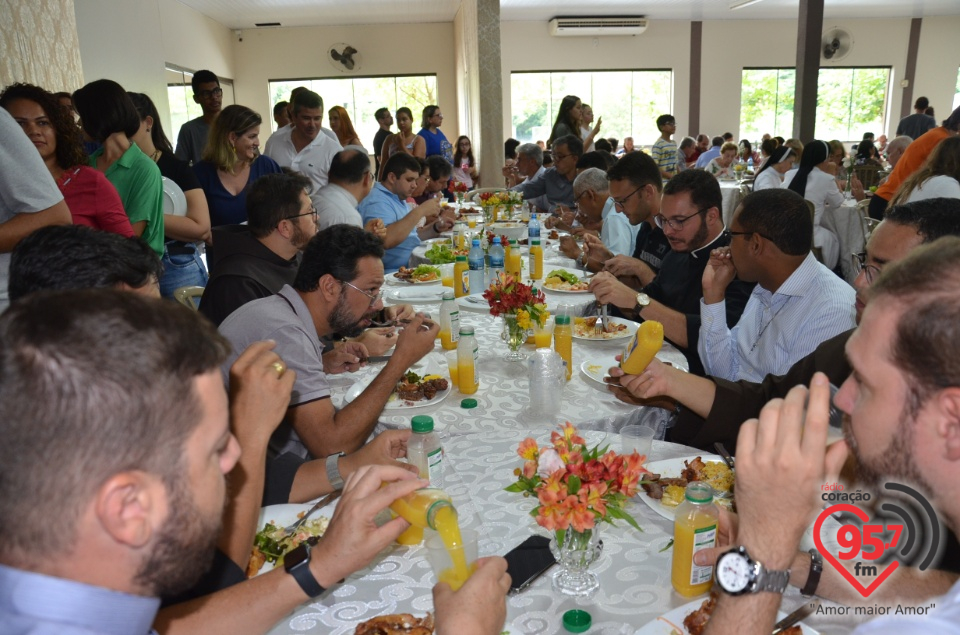 Missa e almoço marcam 4 anos de episcopado de Dom Henrique