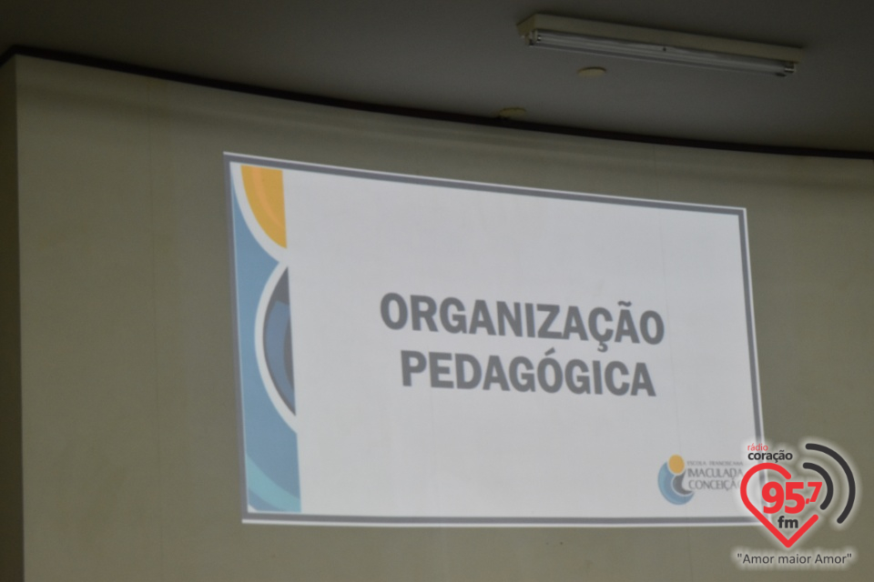 EIC realizada reunião com pais de alunos do 6° ao 9° anos do Ensino Fundamental