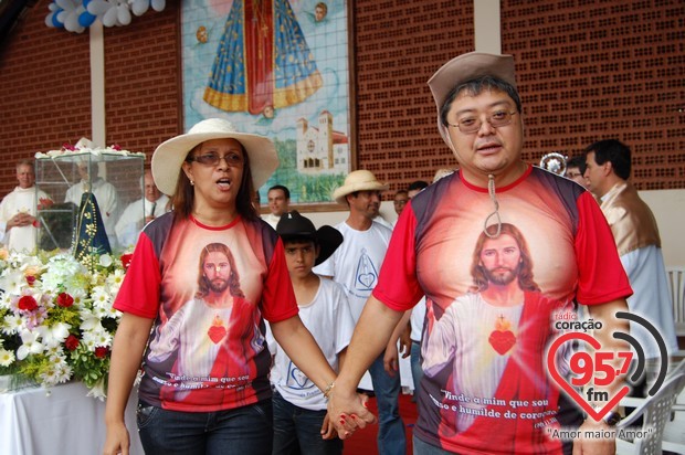 Romaria reúne milhares de fiéis no Santuário Diocesano de Aparecida na Vila São Pedro