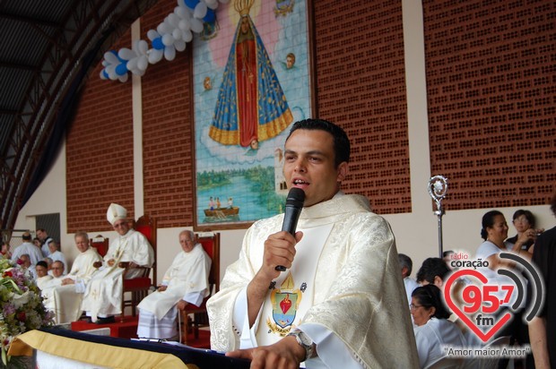 Romaria reúne milhares de fiéis no Santuário Diocesano de Aparecida na Vila São Pedro