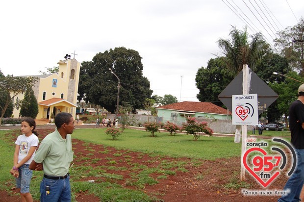 Romaria reúne milhares de fiéis no Santuário Diocesano de Aparecida na Vila São Pedro