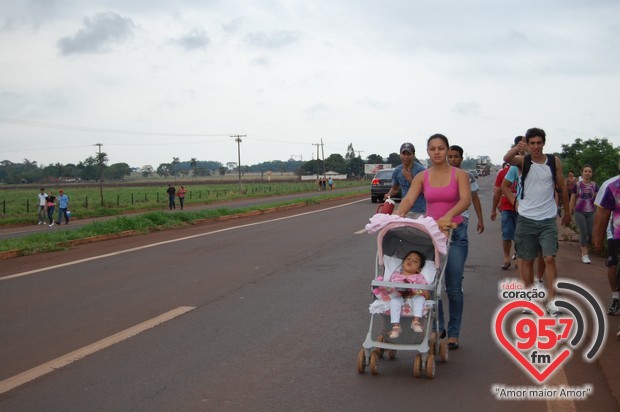 Romaria reúne milhares de fiéis no Santuário Diocesano de Aparecida na Vila São Pedro