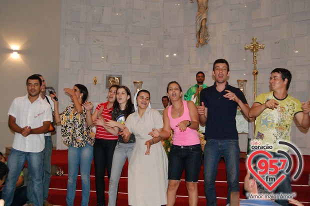 Emaús: Jovens vivenciam o Amor de Jesus em Acampamento