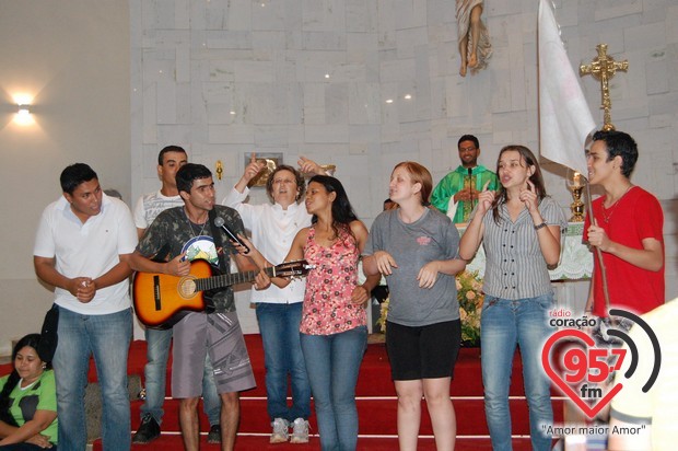 Emaús: Jovens vivenciam o Amor de Jesus em Acampamento