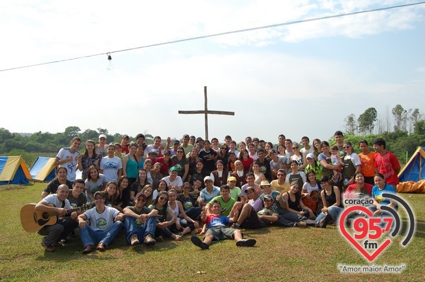 Emaús: Jovens vivenciam o Amor de Jesus em Acampamento