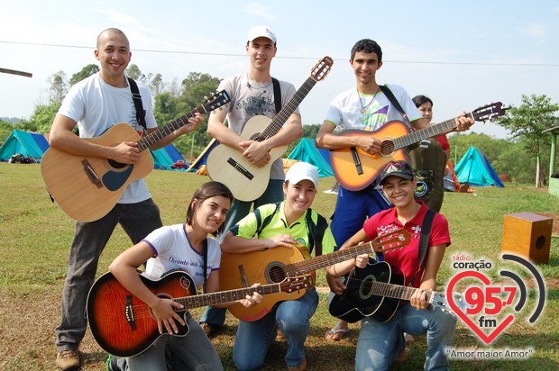 Emaús: Jovens vivenciam o Amor de Jesus em Acampamento
