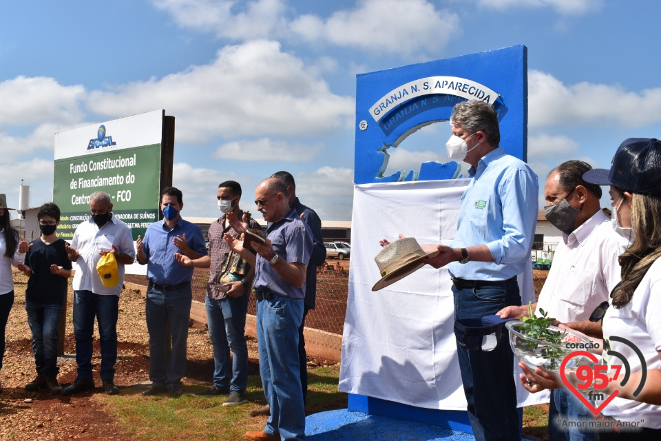 Produtores de Dourados inauguram granja pioneira no Brasil em ração líquida para suínos