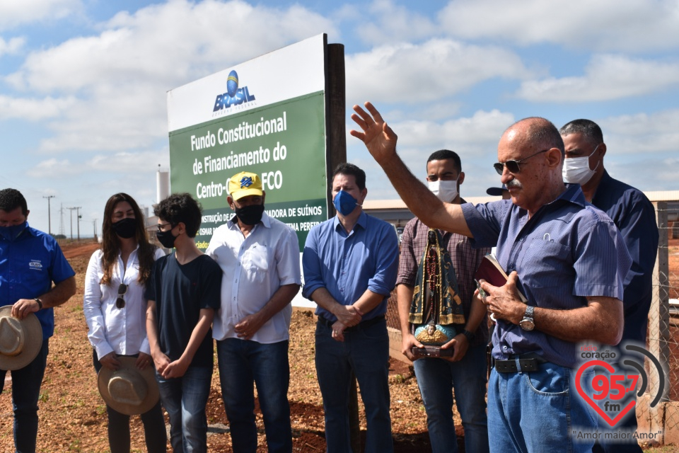 Produtores de Dourados inauguram granja pioneira no Brasil em ração líquida para suínos
