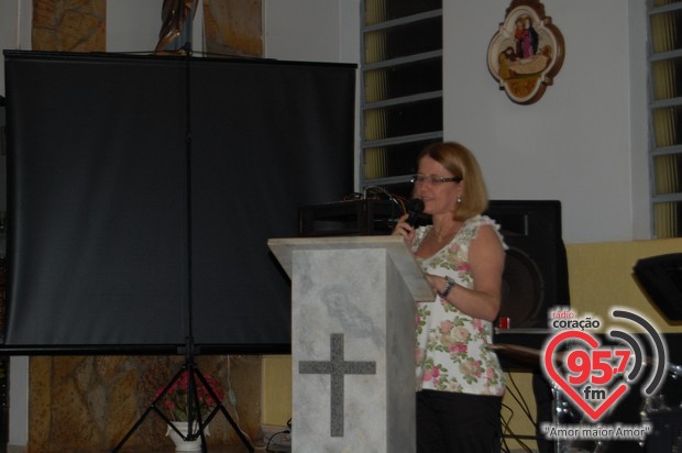 Missa especial marca despedida de Padre Alex Messias da Vila São Pedro