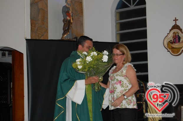 Missa especial marca despedida de Padre Alex Messias da Vila São Pedro