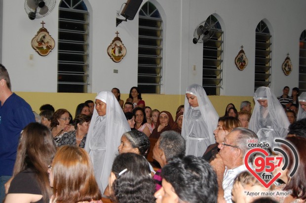 Missa especial marca despedida de Padre Alex Messias da Vila São Pedro
