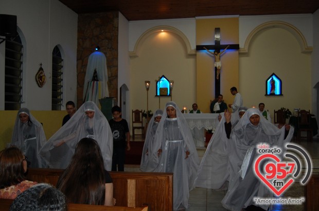 Missa especial marca despedida de Padre Alex Messias da Vila São Pedro