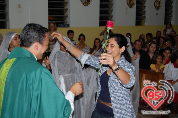 Missa especial marca despedida de Padre Alex Messias da Vila São Pedro