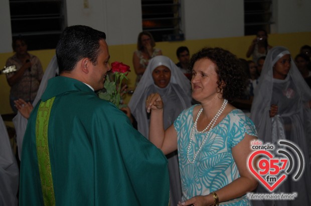 Missa especial marca despedida de Padre Alex Messias da Vila São Pedro