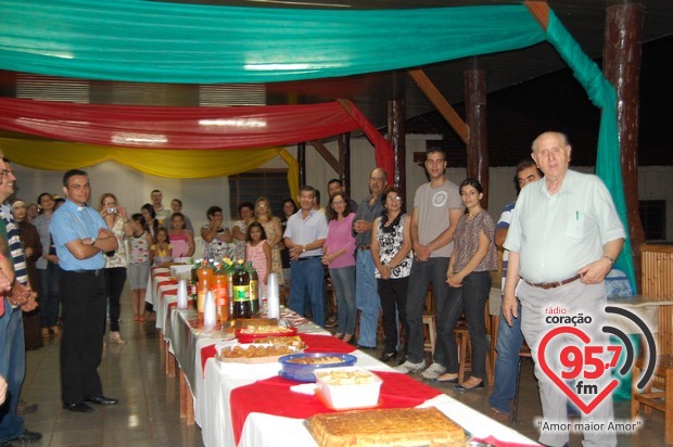 Missa especial marca despedida de Padre Alex Messias da Vila São Pedro